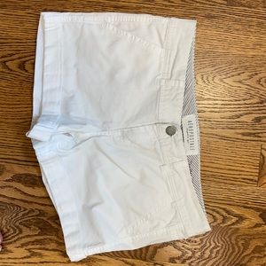 White aeropostale shorts